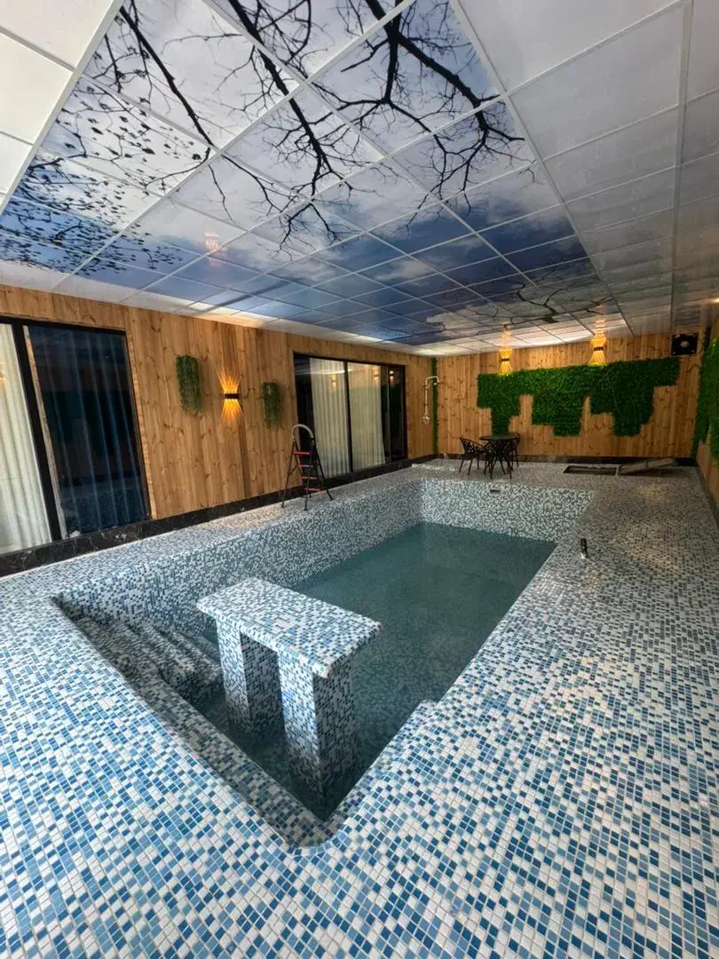 ۶۰۰مترباغ ویلا/۲۰۰متربنا/استخردار/فول فرنیش/کردزار|فروش خانه و ویلا|شهریار, کردزار|دیوار