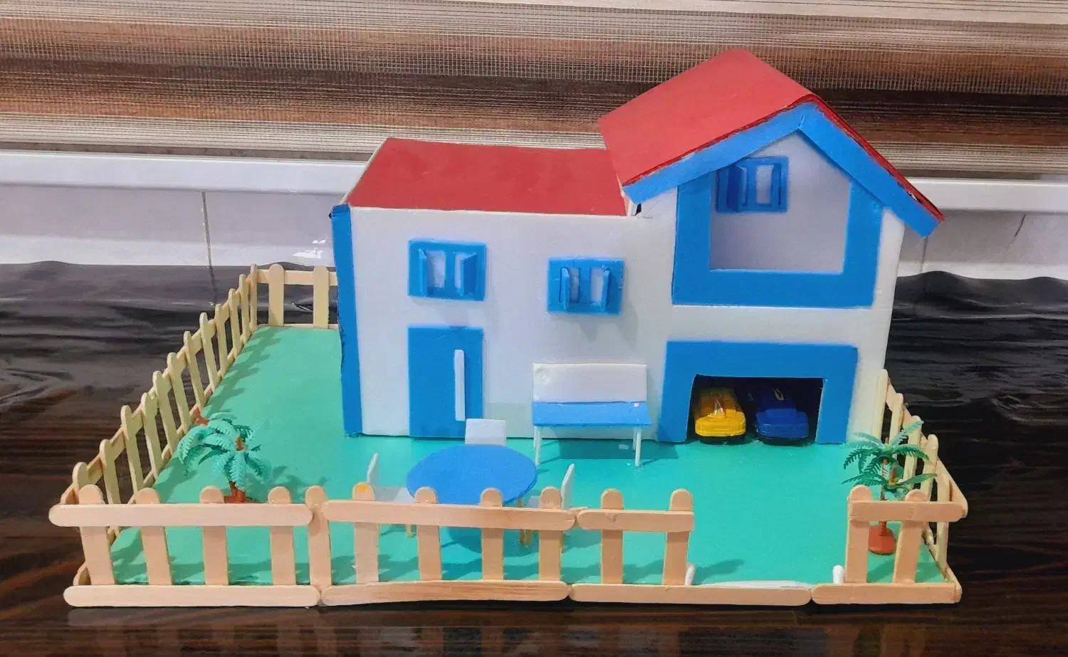 ماکت خانه|مجسمه، تندیس، ماکت|ابهر, |دیوار