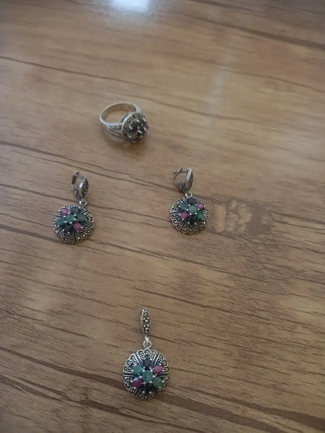 ست نقره|جواهرات|پیشوا, |دیوار