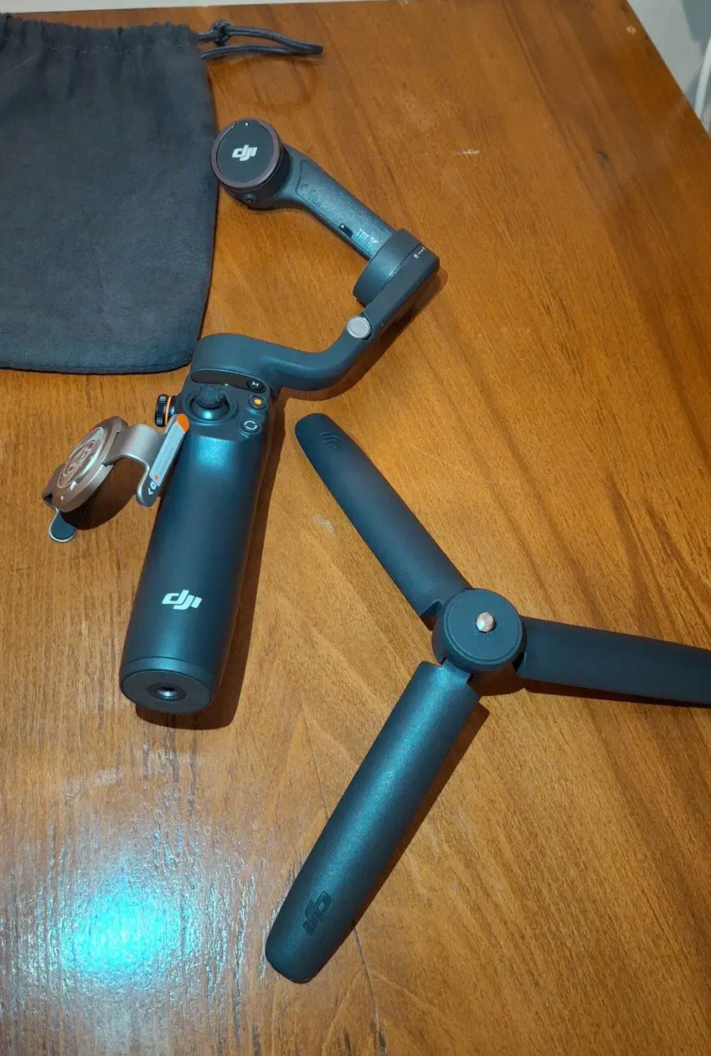 پایه نگهدارنده موبایل دی جی ای مدل MOBILE 6 OSMO|لوازم جانبی موبایل و تبلت|تهران, حکیمیه|دیوار