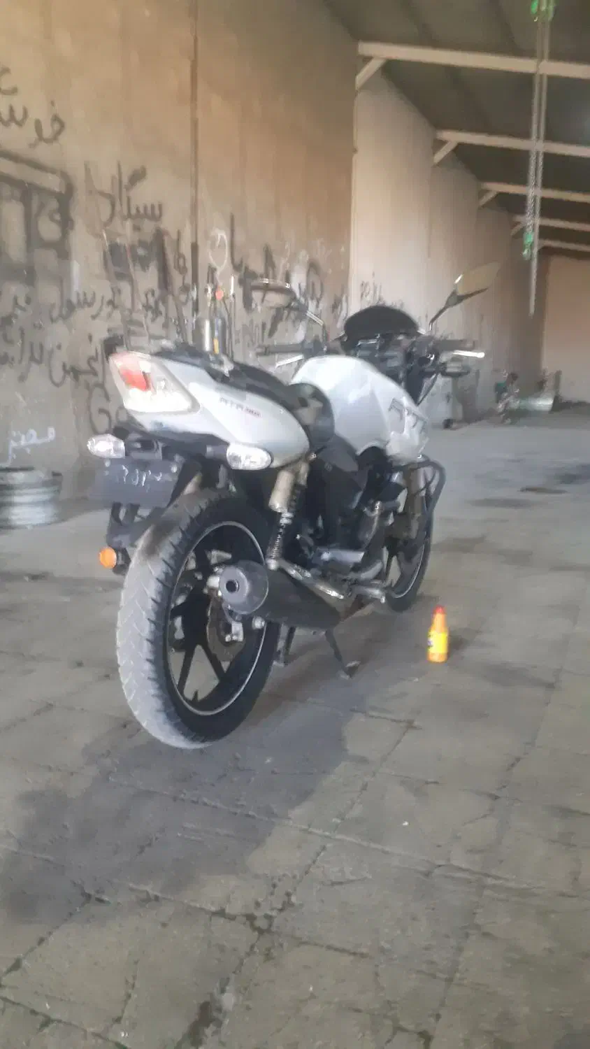 اپاچی ۱۸۰ مدل ۸۹|موتورسیکلت|ابهر, |دیوار