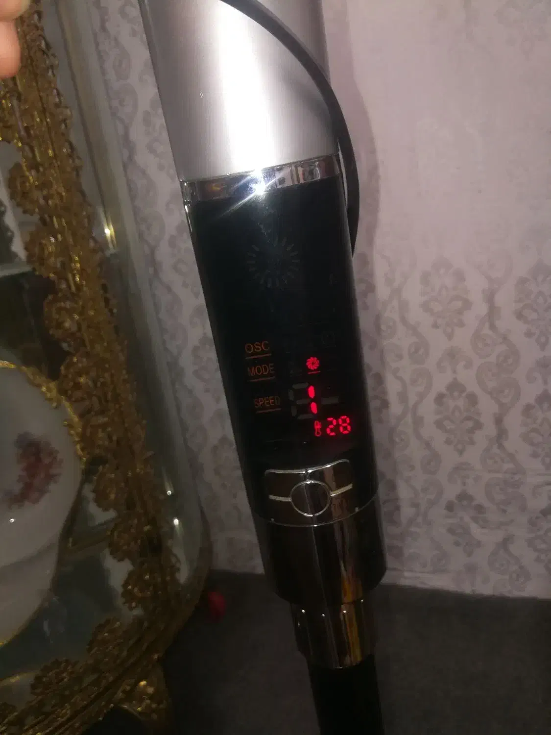 پنکه ایستاده|پنکه و تصفیهکنندهٔ هوا|تبریز, |دیوار