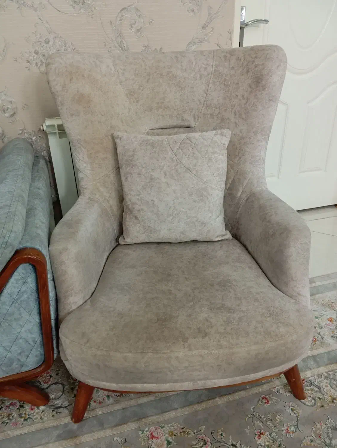 مبلمان راحتی ۴ نفره|مبلمان خانگی و میز عسلی|تهران, بهداشت|دیوار