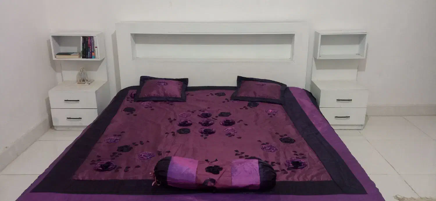 فروش سرویس خواب .با دو کمد عسلی و|تخت و سرویس خواب|قائن, |دیوار