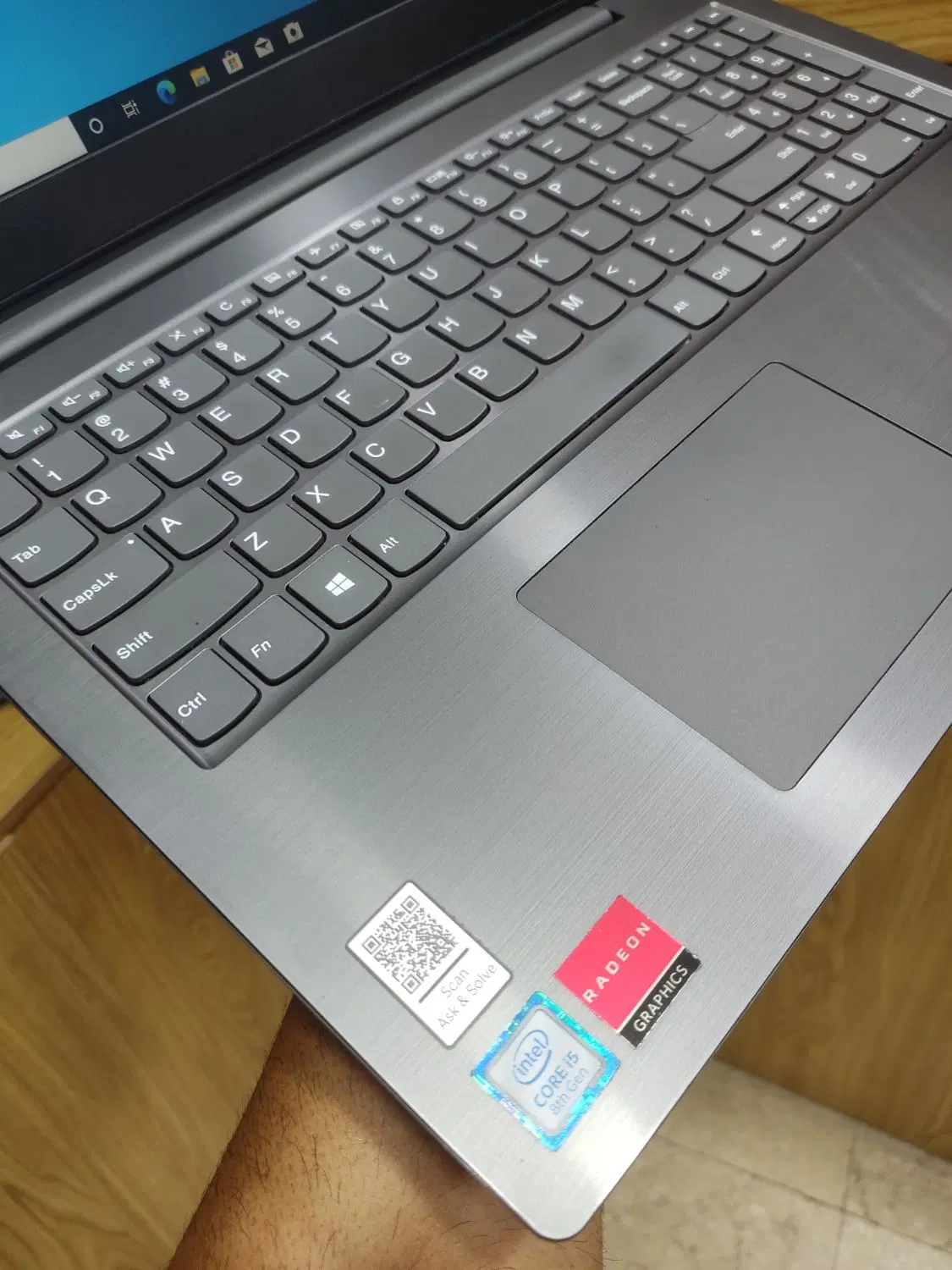 گرافیکدارLenovoV330 i5نسل۸ رم۸هارد256ssdطراحی/گیم|رایانه همراه|تهران, علایین|دیوار