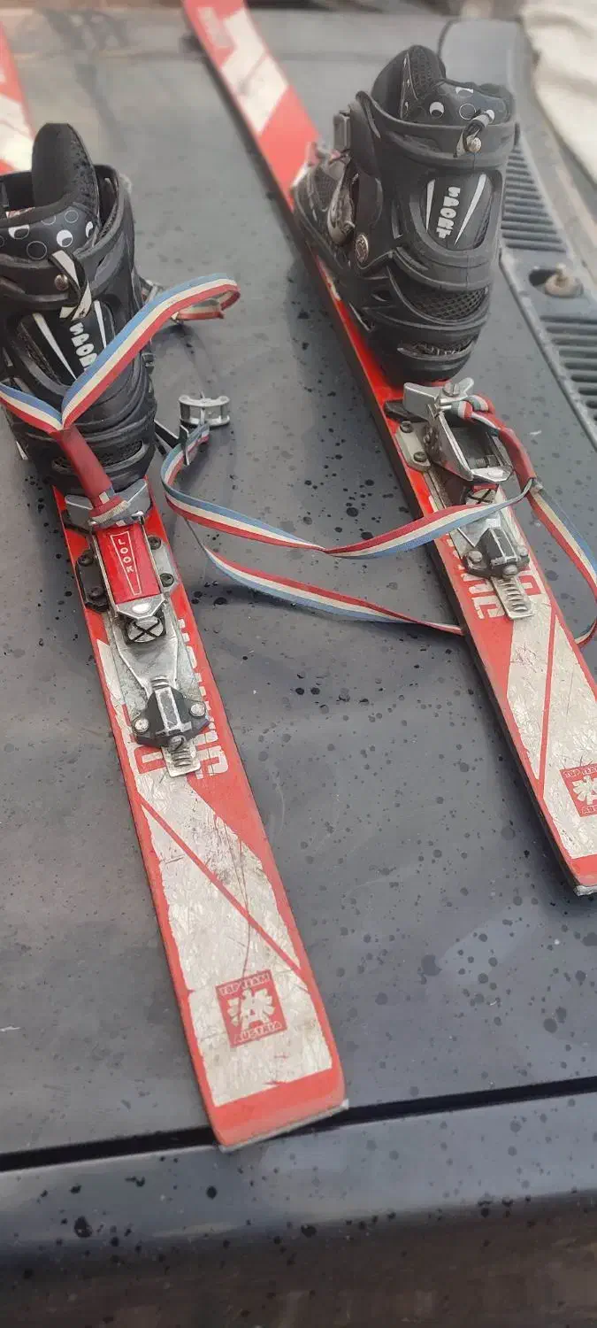 چوب اسکی|ورزش‌های زمستانی|پیشوا, |دیوار