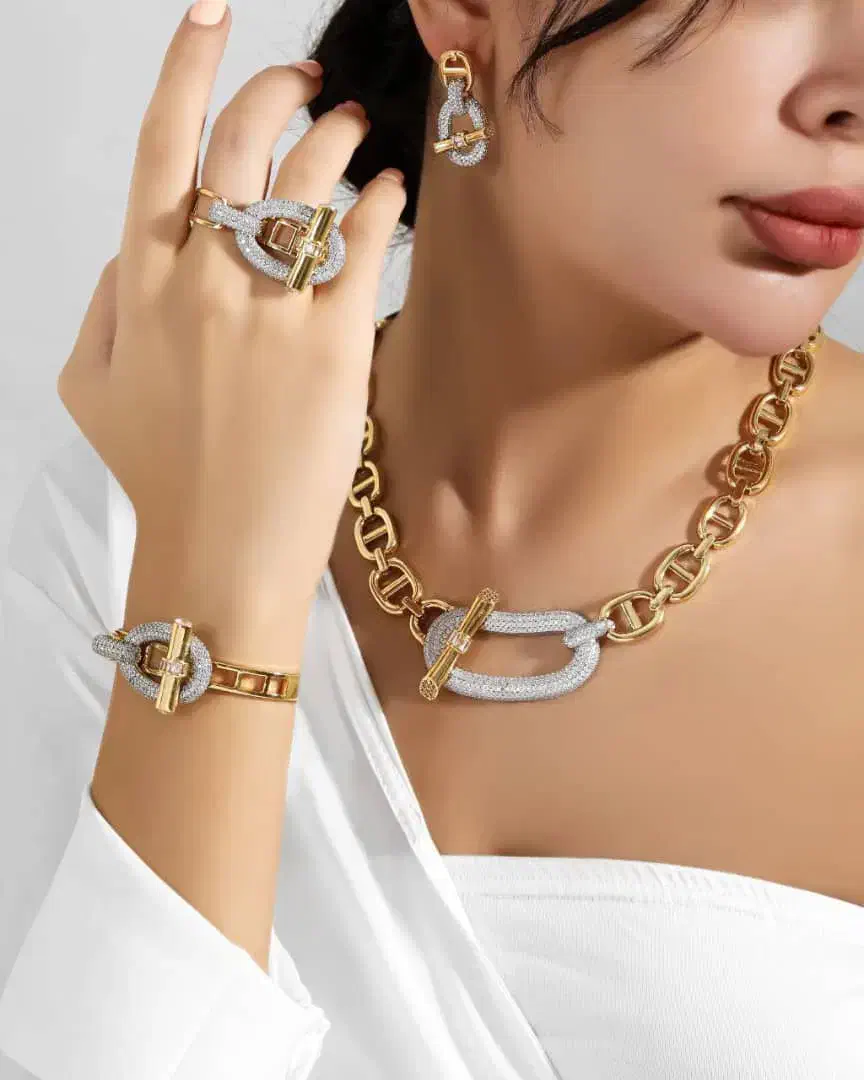 انگشتر|بدلیجات|اقلید, |دیوار