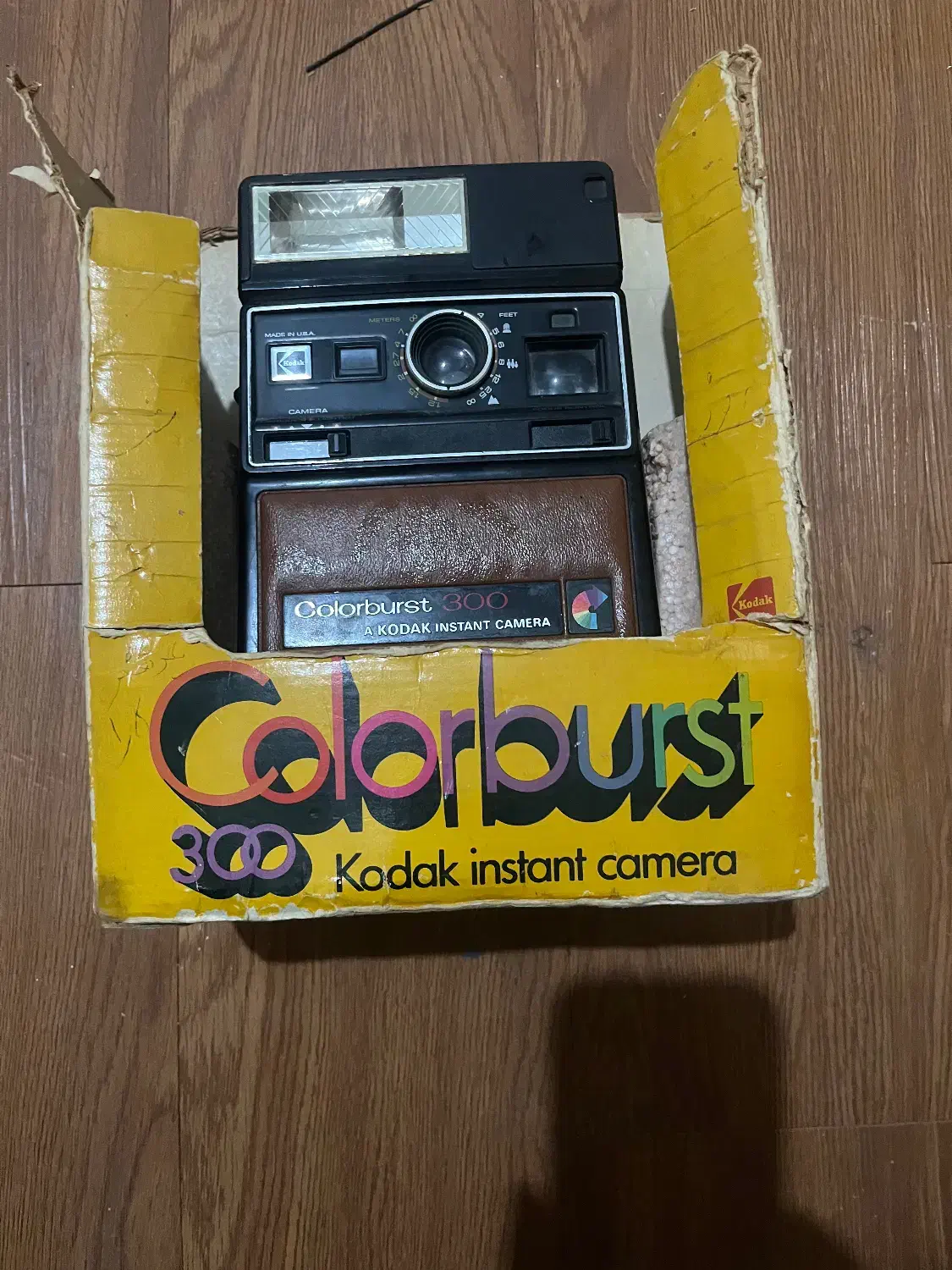 دوربین کلکسیونی مدل colorburst 300 kodak|دوربین عکاسی و فیلم‌برداری|بجنورد, |دیوار