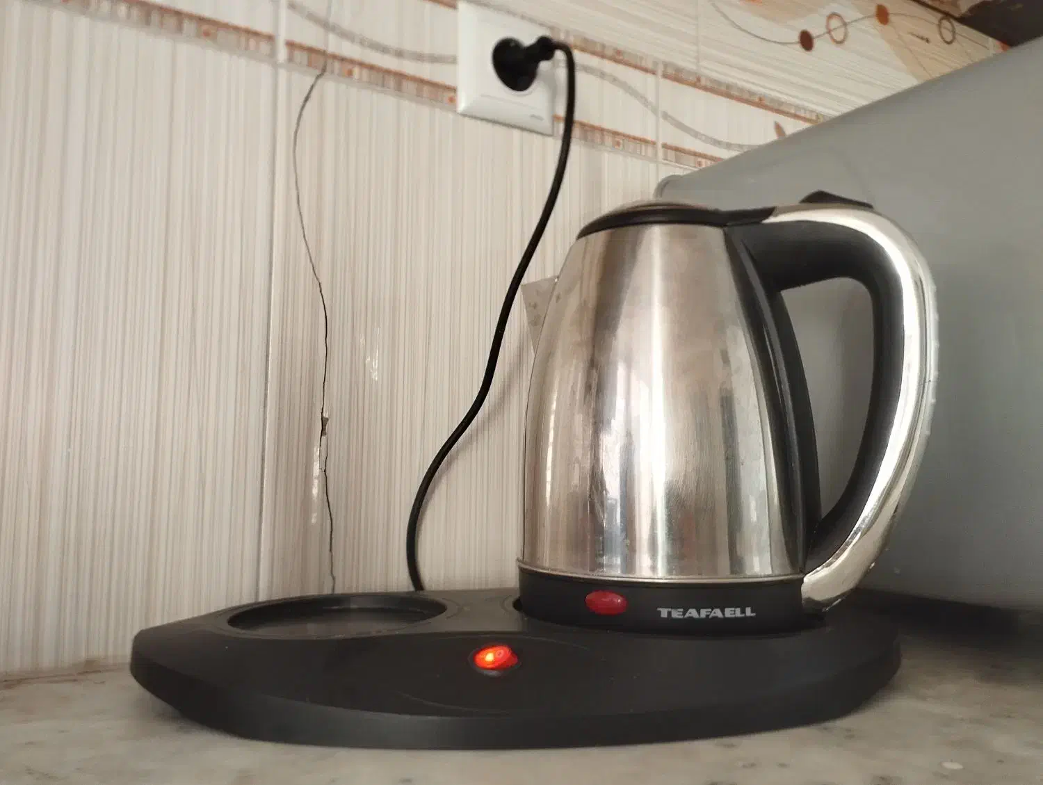 چایی ساز و اتو نیاز به تعمیر|سایر لوازم برقی|یزد, |دیوار