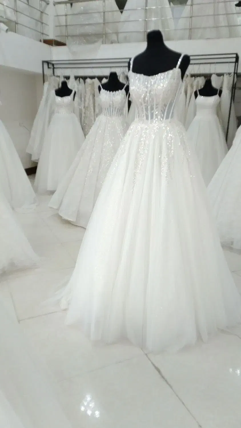 مزون لباس عروس ایپک|لباس|گنبد کاووس, |دیوار