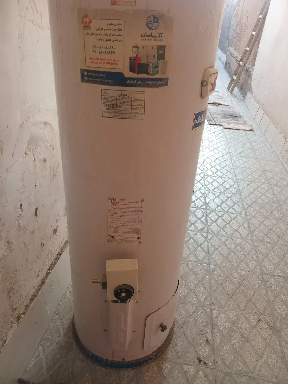 اب گرمکن گازی ایستاده|آبگرمکن، پکیج، شوفاژ|آران و بیدگل, |دیوار