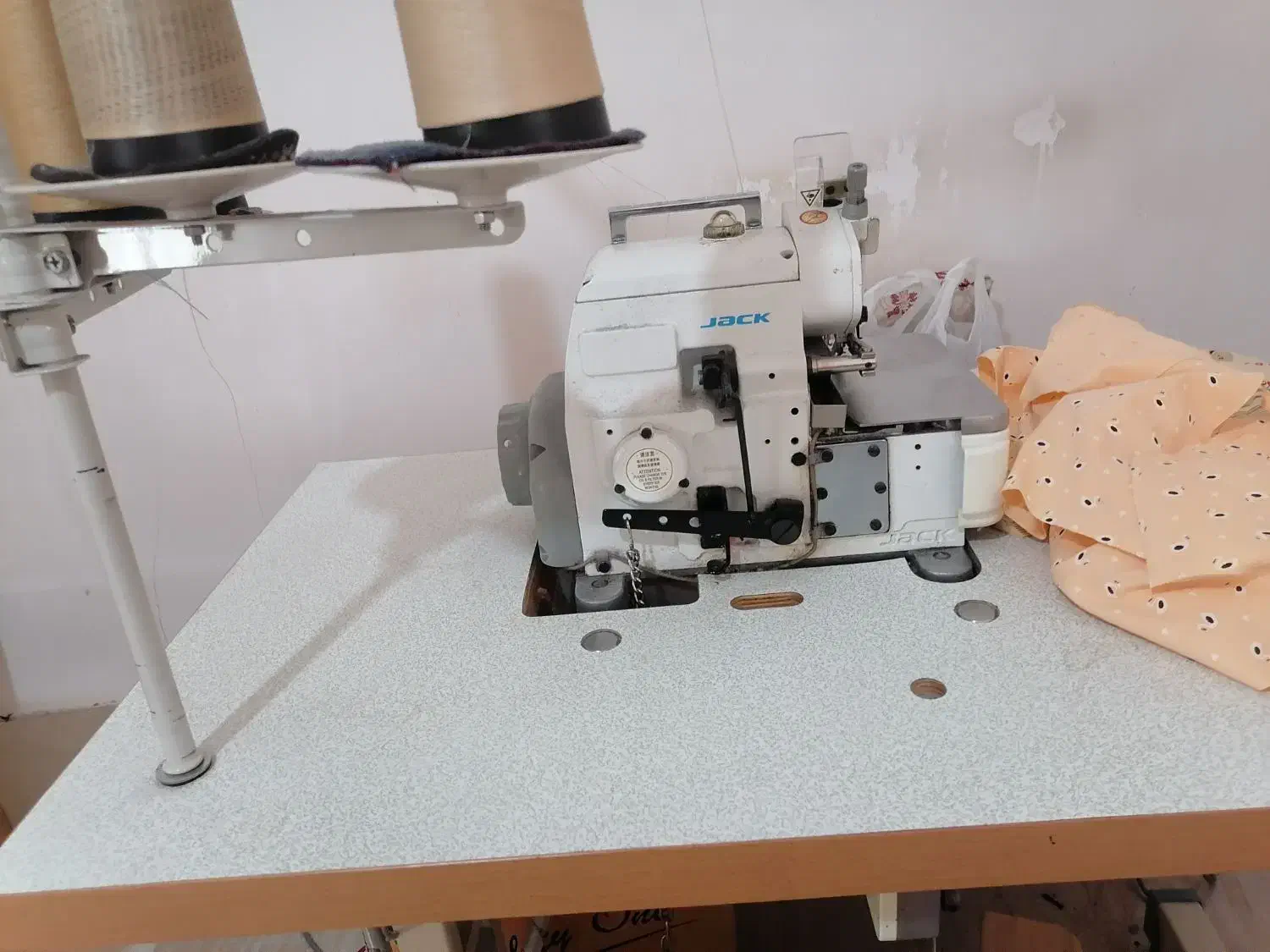 زیگزال در حد نو جک مدل 803D|چرخ خیاطی و ریسندگی|تهران, مشیریه|دیوار