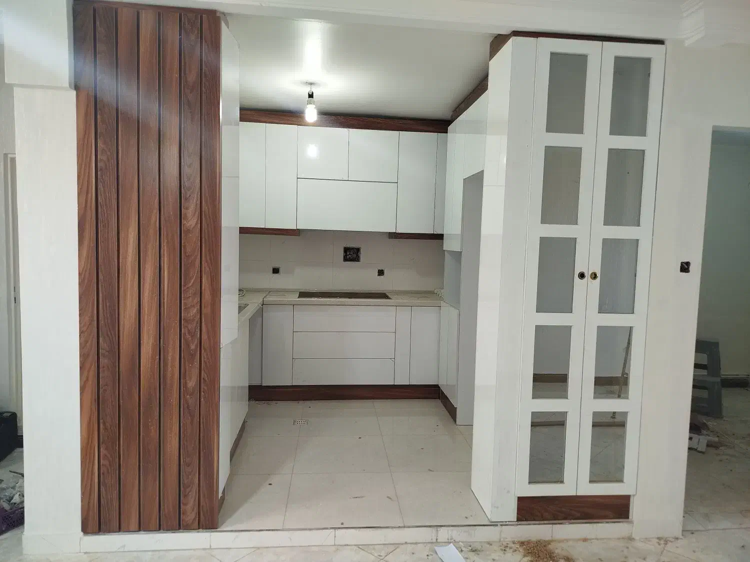 ساخت کابینت و کمد دیواری و تعمیرات کارهای چوبی|خدمات پیشه و مهارت|اسلام‌شهر, صادقیه|دیوار