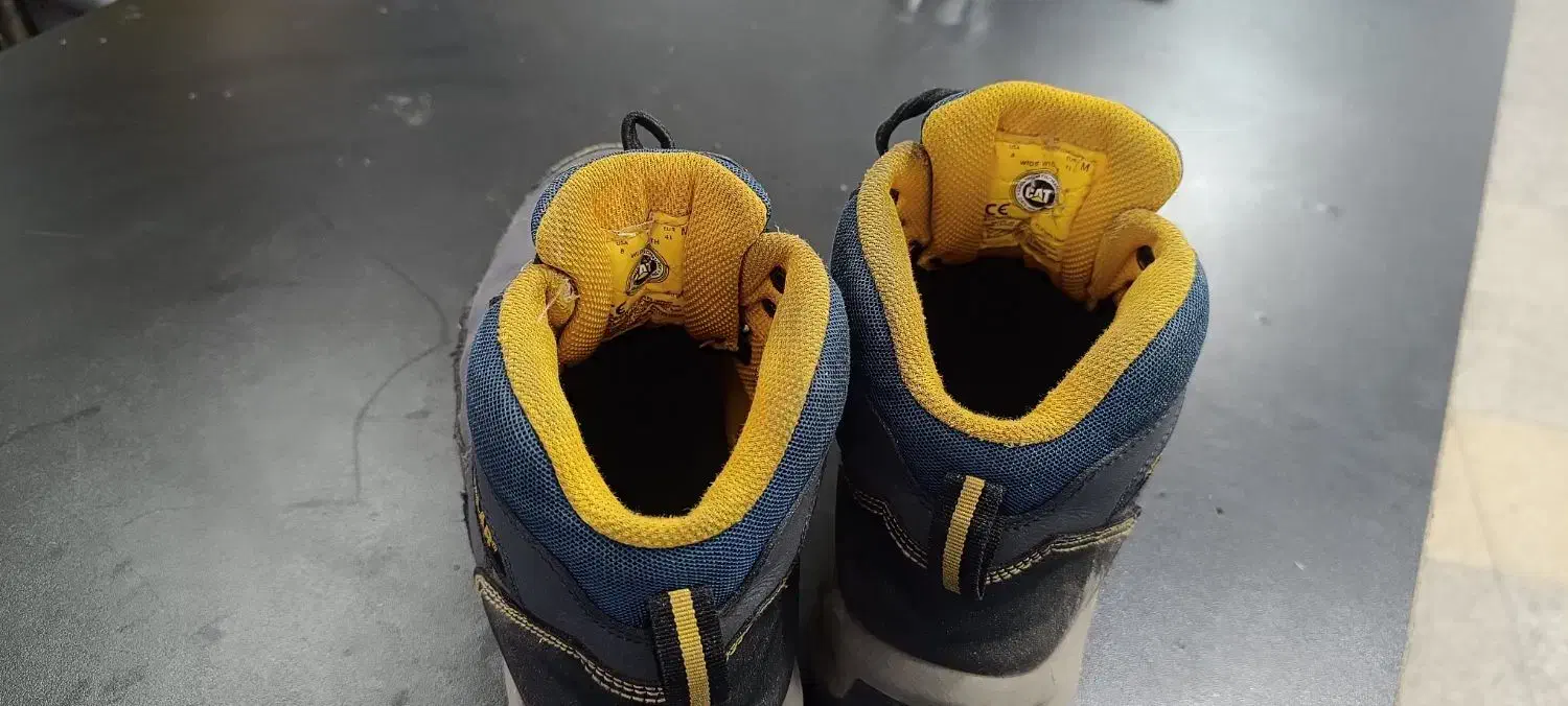 کفش ایمنی کاترپیلار|کیف، کفش، کمربند|شاهرود, |دیوار