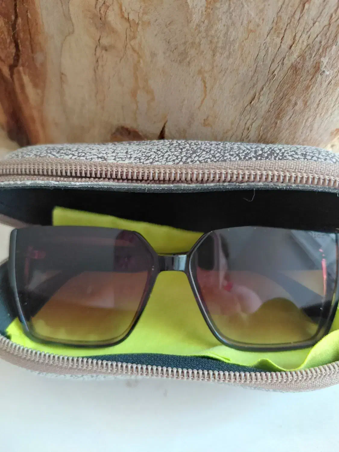 عینک افتابی|زیورآلات و اکسسوری|سیرجان, |دیوار