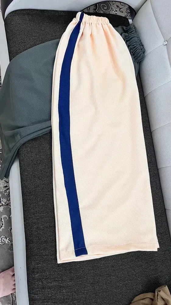 لباس|لباس|مشهد, نیزه|دیوار