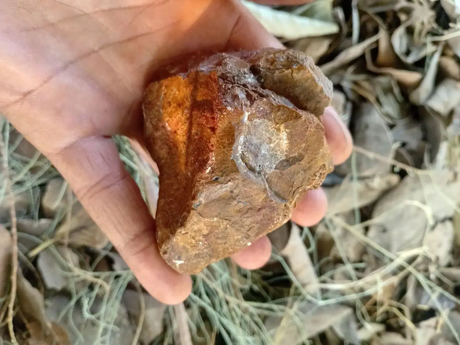 یک نمونه سنگ قیمتی|جواهرات|رودبار (کرمان), |دیوار