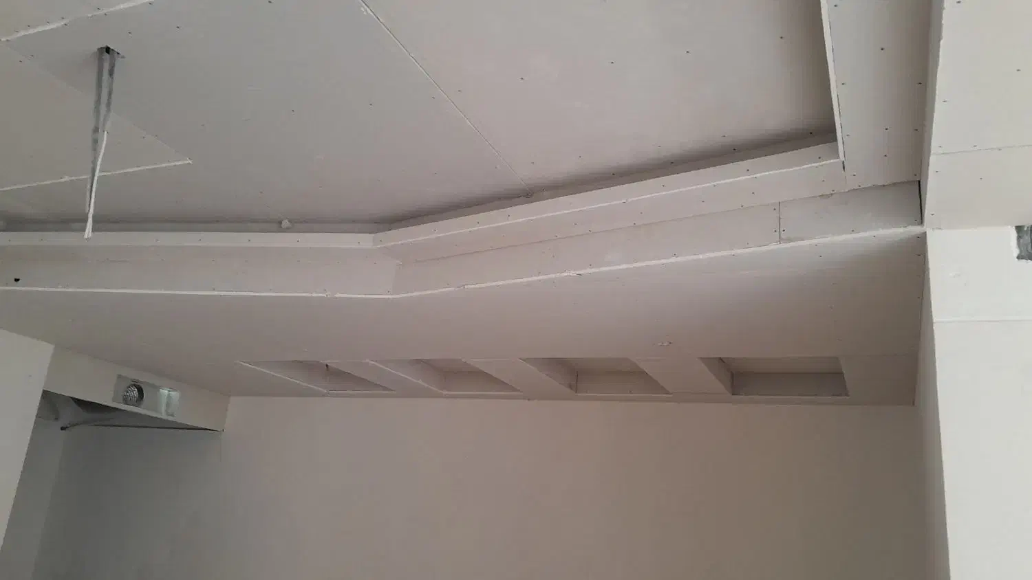 شاگرد کناف|استخدام معماری، عمران و ساختمانی|تهران, تسلیحات|دیوار