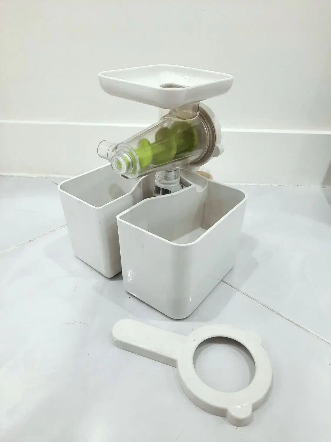 آبلیمو و آبغوره گیر|آبمیوه‌گیر و آب‌مرکبات‌گیر|تهران, ستارخان|دیوار