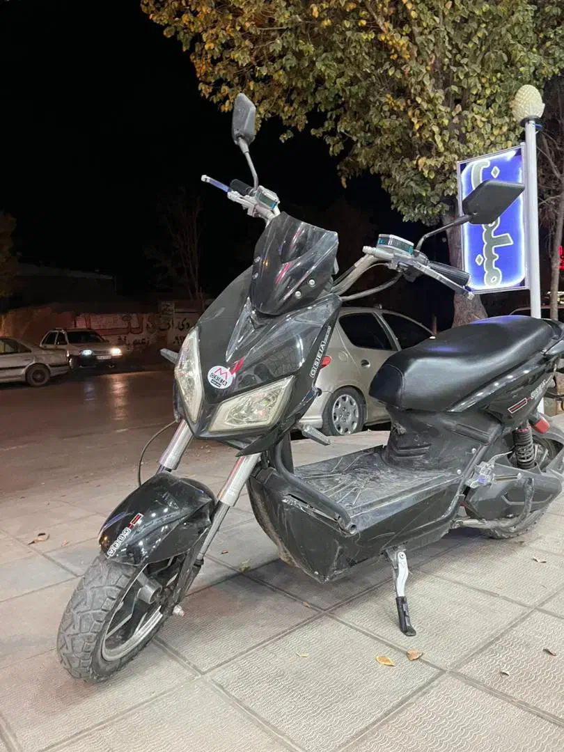 موتور برقی پلاک دار|موتورسیکلت|زرند, |دیوار