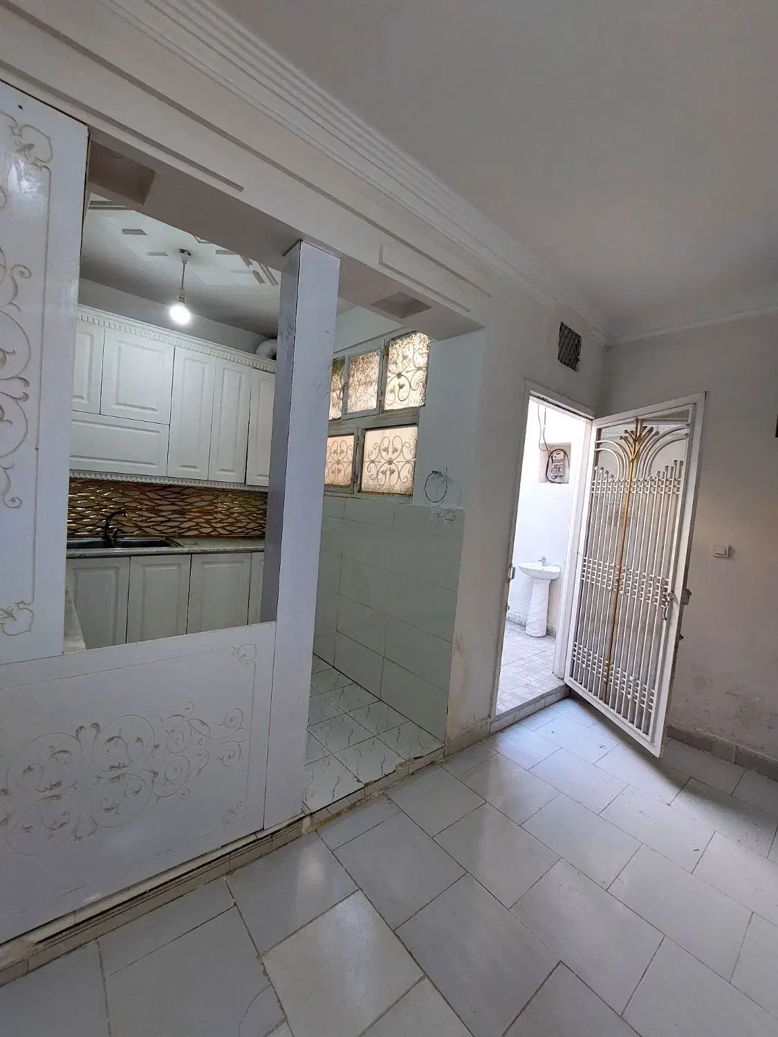 ۵۰ متر ویلایی تخلیه|اجارهٔ خانه و ویلا|مشهد, نوید|دیوار