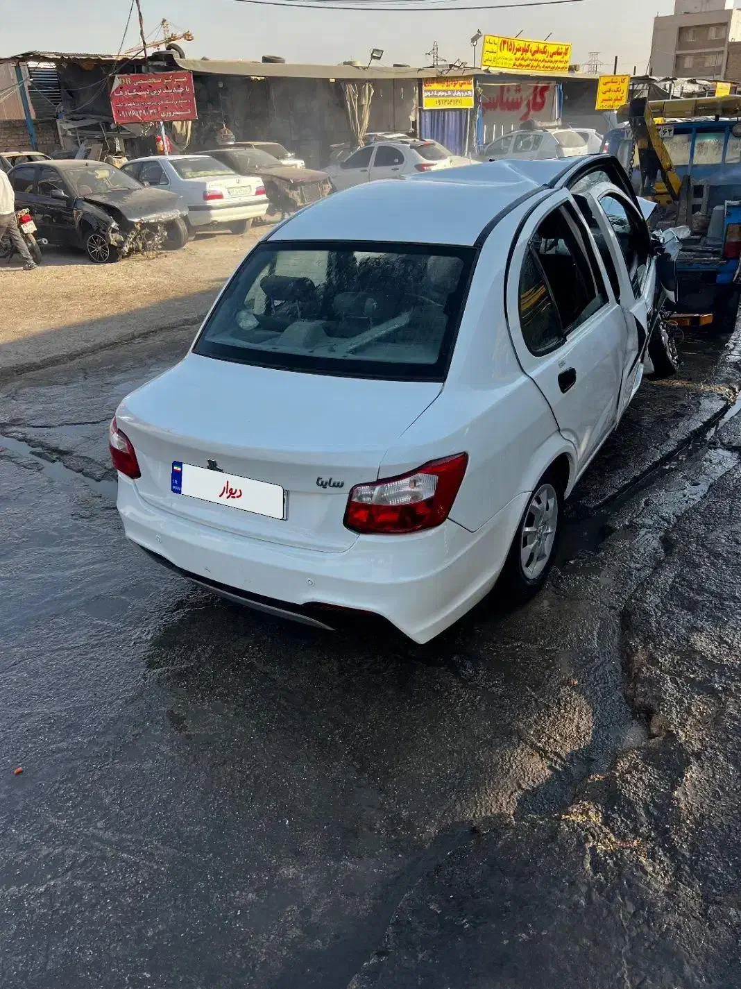 ساینا ۴۰۳ تصادفی|خودرو سواری و وانت|شیراز, محمدیه|دیوار