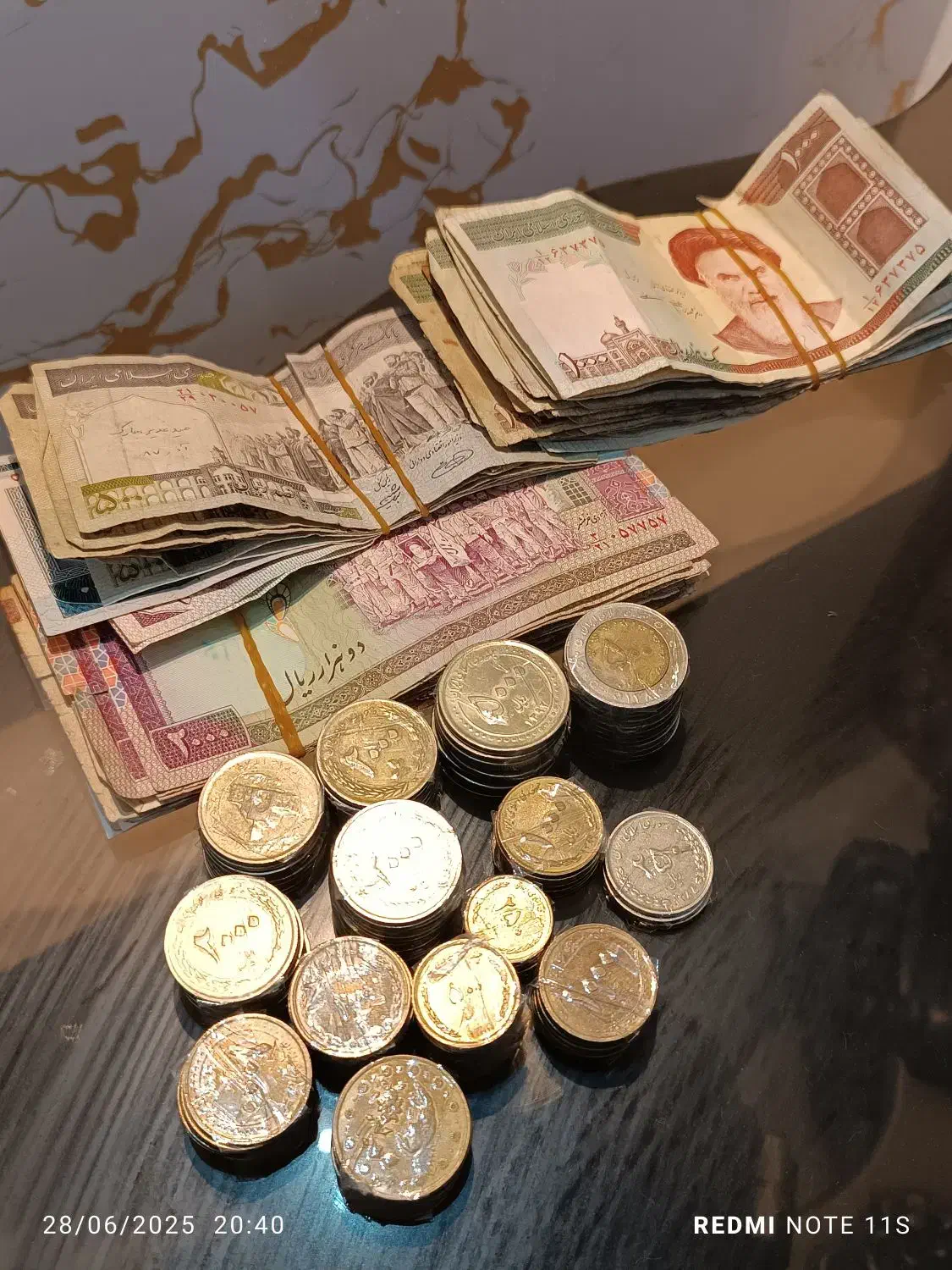 مقداری سکه و اسکناس|کلکسیون سکه، تمبر، اسکناس|نظرآباد, نظرآباد|دیوار