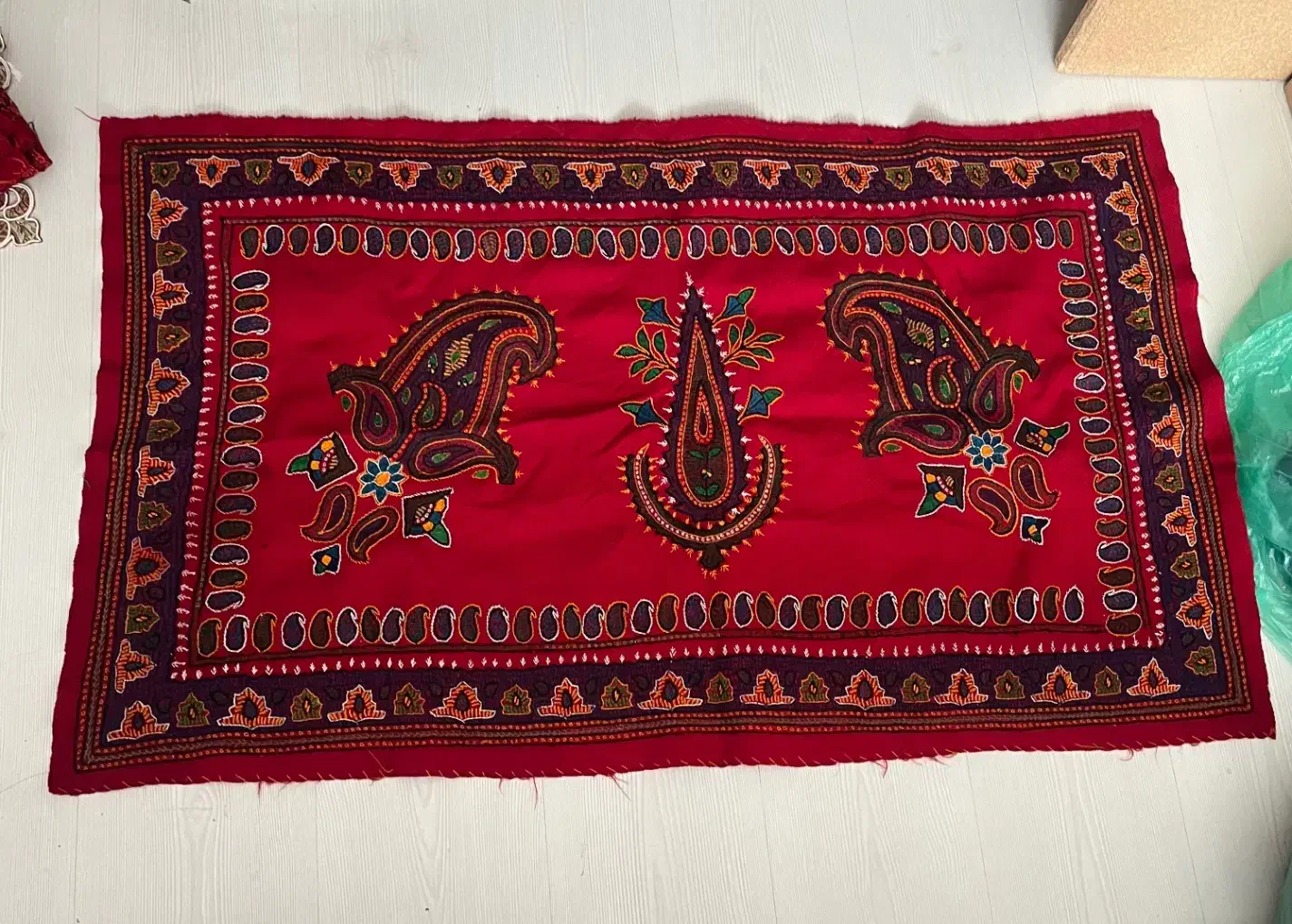 پته کرمان|پشتی|کرج, باغستان|دیوار