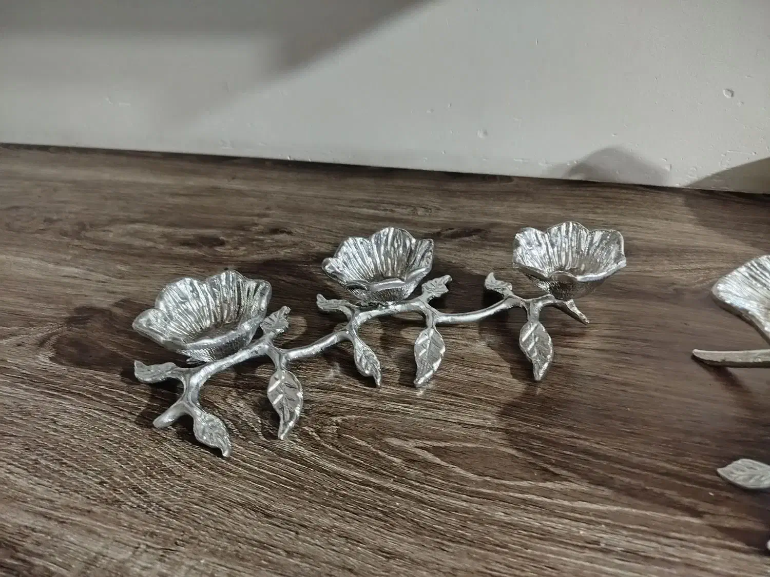 سرویس پذیرایی لوتوس|ظروف سرو و پذیرایی|آمل, |دیوار