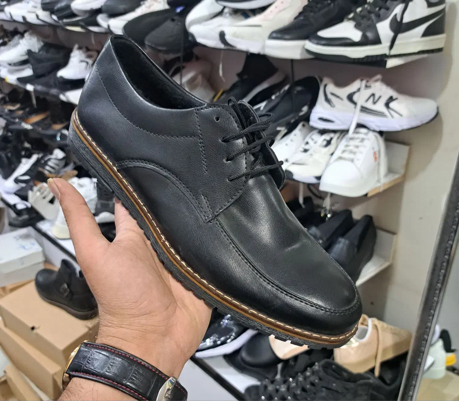 فروش فوق العاده کفش مردانه|کیف، کفش، کمربند|بیرجند, |دیوار