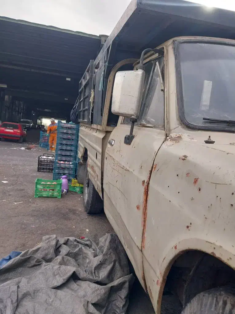 نیسان مدل ۶۵|خودرو سواری و وانت|تهران, میدان میوه و تره‌بار مرکزی|دیوار