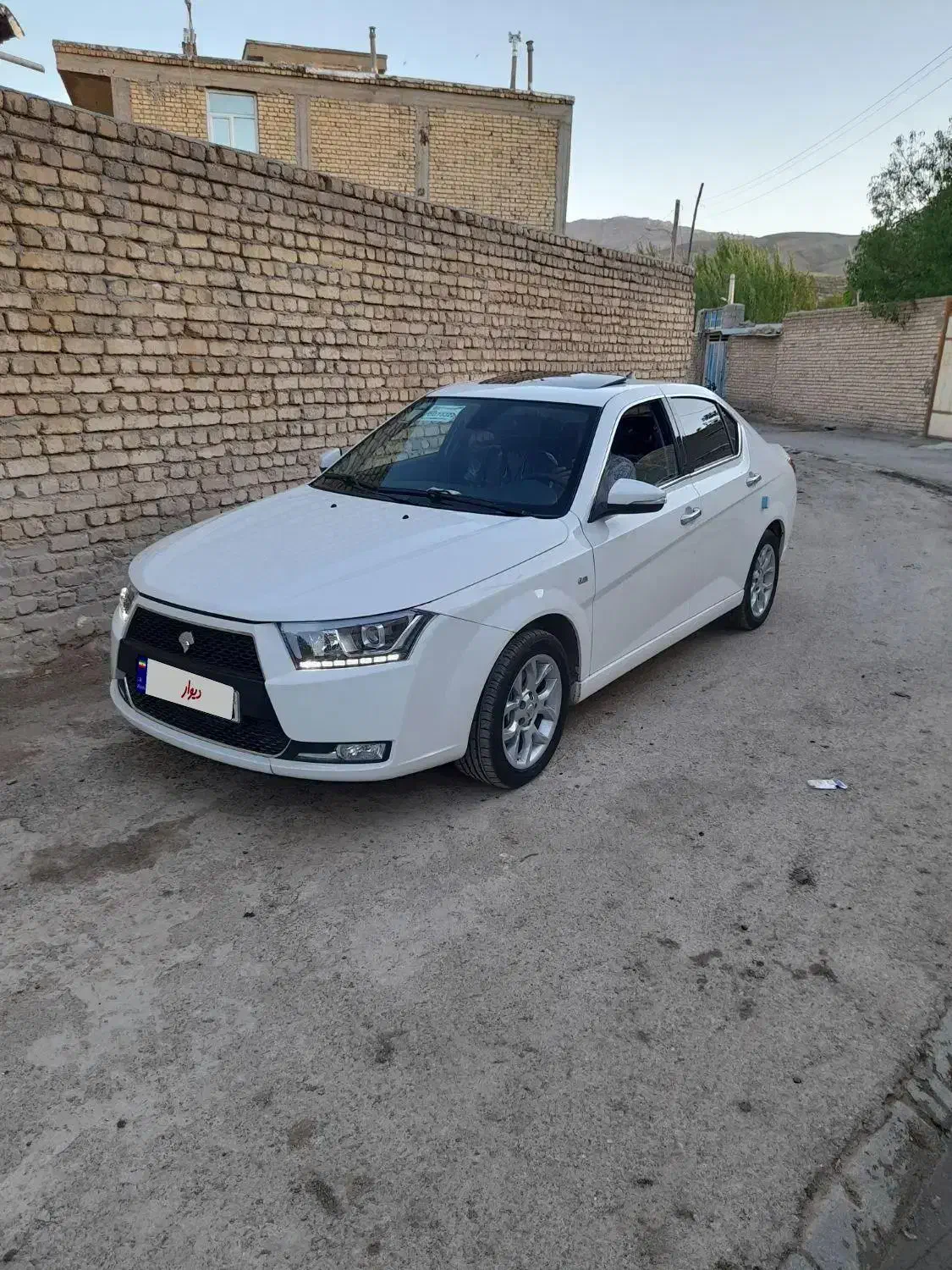 دنا پلاس اتومات آپشنال 1403|خودرو سواری و وانت|شهرکرد, |دیوار