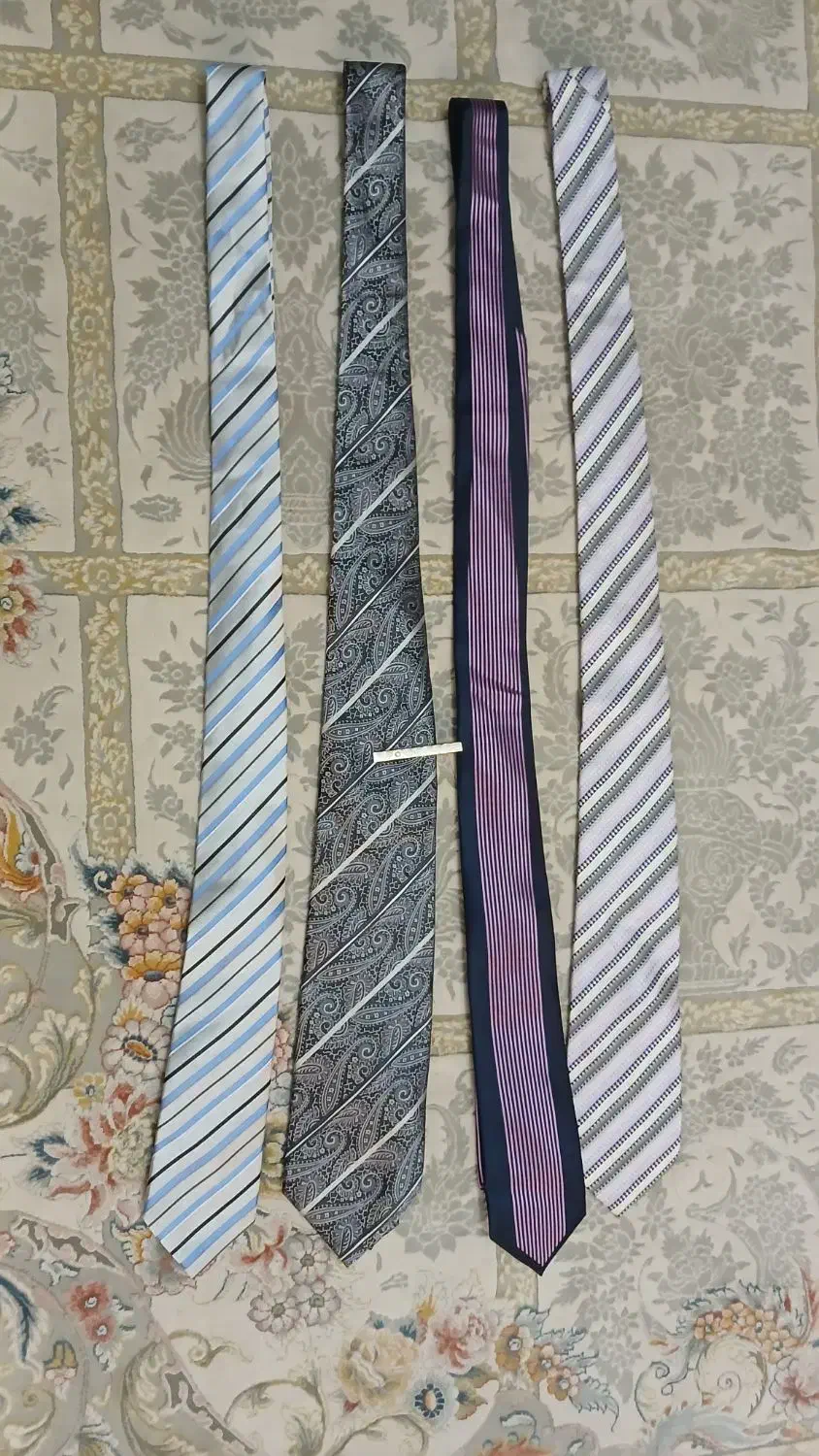 کراوات|کیف، کفش، کمربند|رشت, فلسطین|دیوار