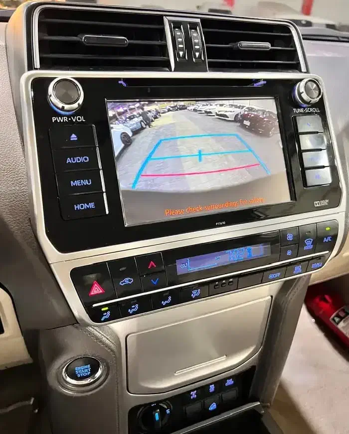 استخدام همکار در نمایشگاه|استخدام اداری و مدیریت|خوی, |دیوار