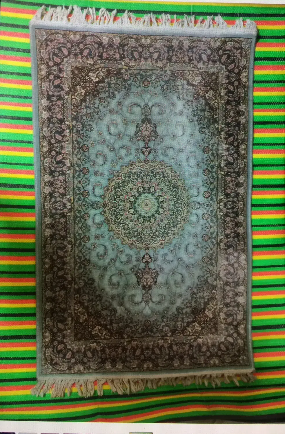 فرش فرهی ابریشم گونه ۷۰۰ شانه|فرش|تهران, امیر بهادر|دیوار