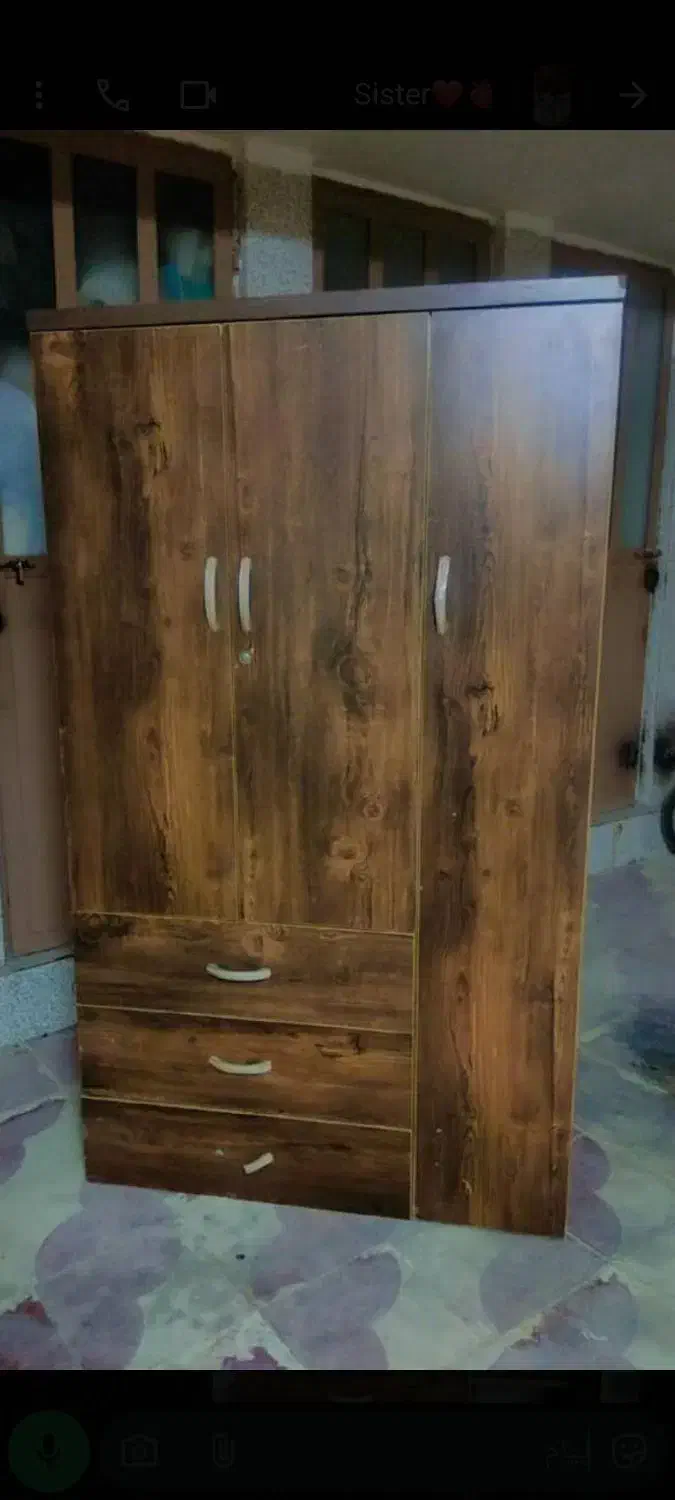 کمد چوبی قهوه‌ای شیک دست دوم در حد نو|جاکفشی، کمد، دراور|کازرون, |دیوار