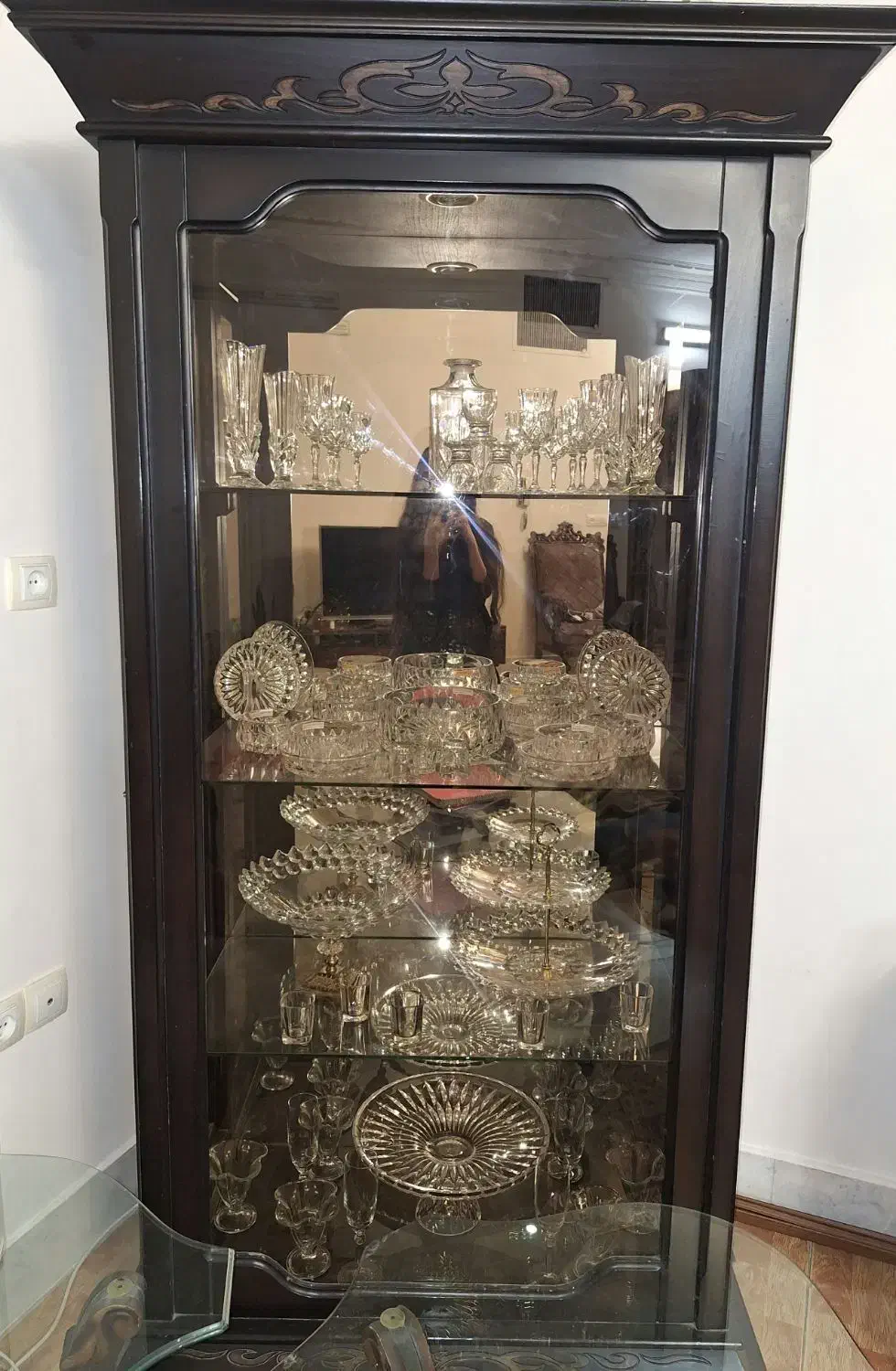 ویترین چوبی|بوفه، ویترین، کنسول|اصفهان, شاهد|دیوار