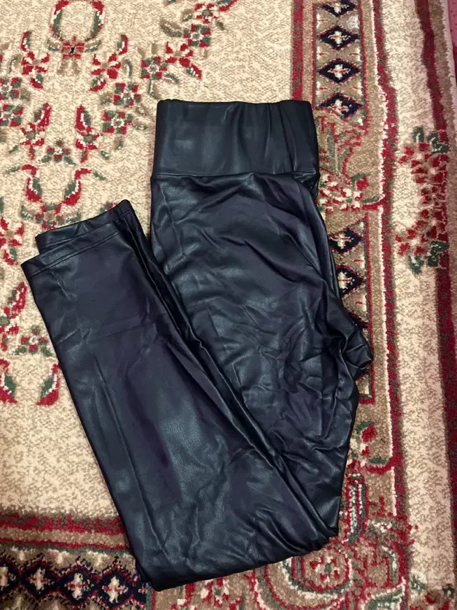 شلوار چرمی داخل کرکی|لباس|میانه, |دیوار