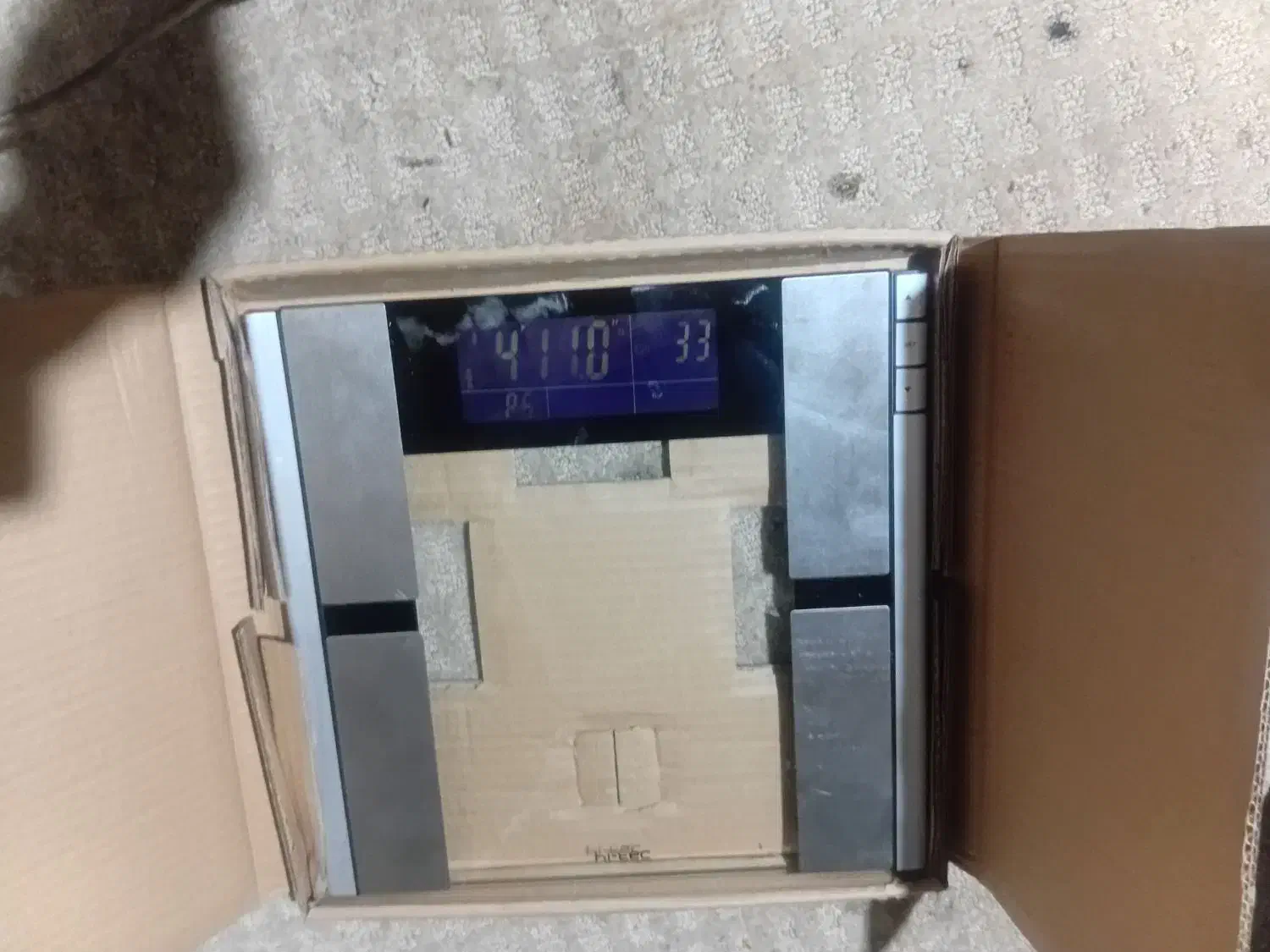 ترازوی شیشه ای دیجتالی به اضافه ابزار|حراج|مرند, |دیوار