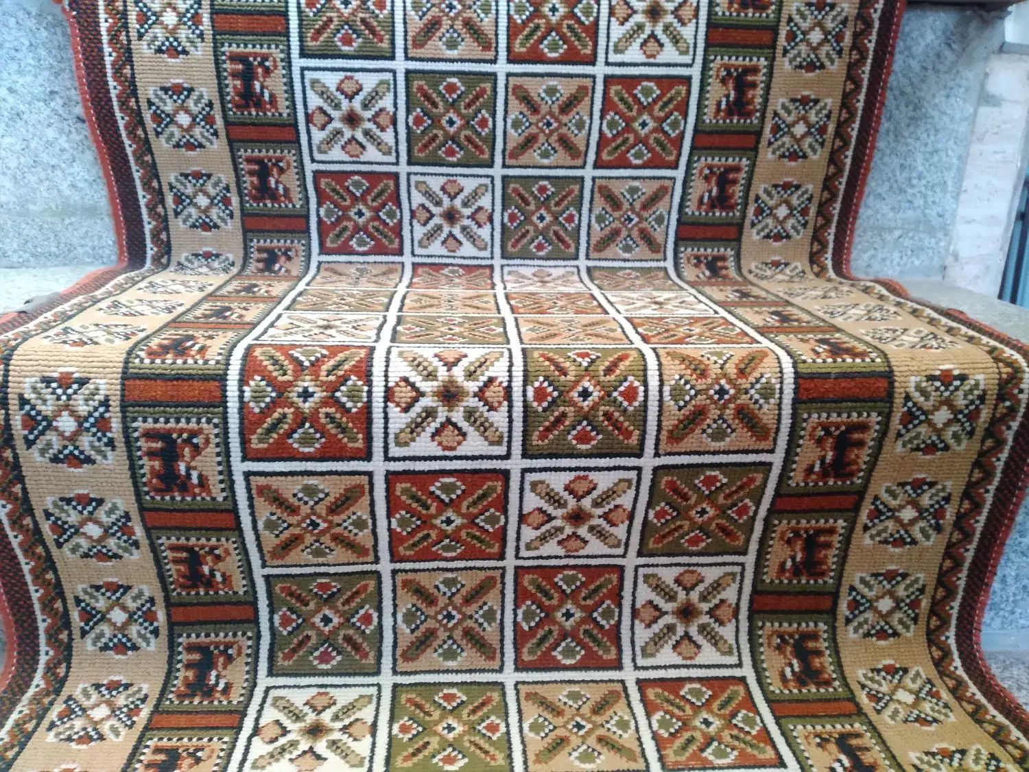 کناره فرش|فرش|مشهد, موعود|دیوار