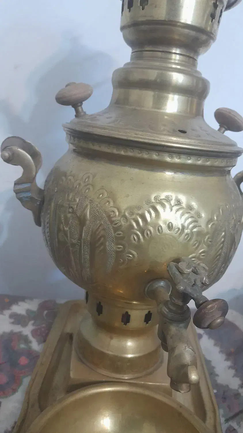 سماور برنجی زغالی|کلکسیون اشیاء عتیقه|کرمان, |دیوار