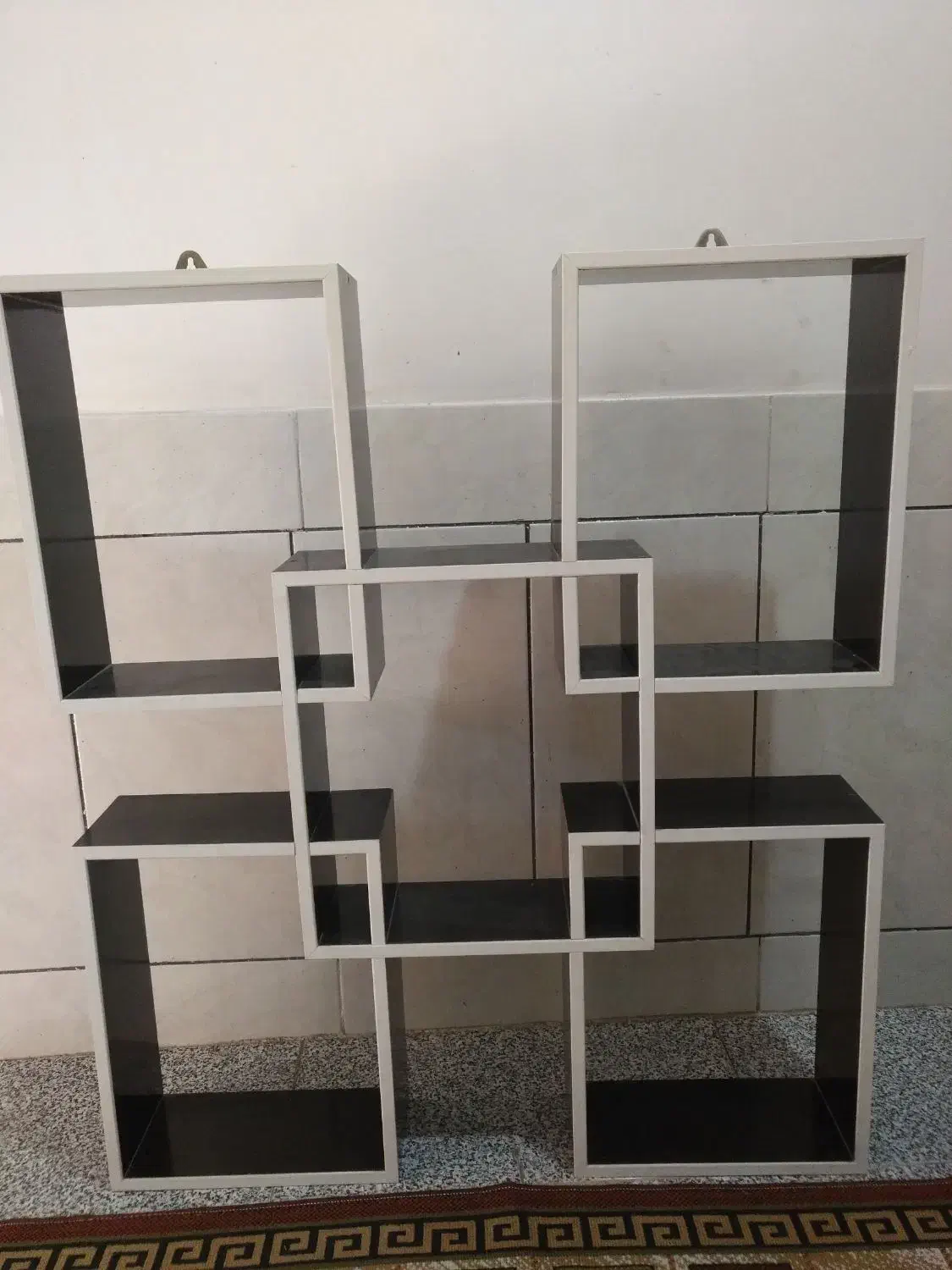 باکس چوبی زیبا در حد نو|کتابخانه، شلف، قفسههای دیواری|جونقان, |دیوار