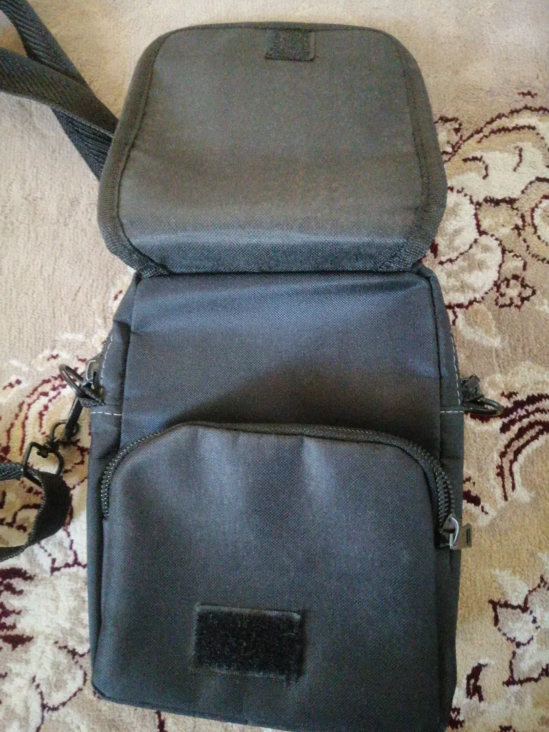 کیف دوشی|کیف، کفش، کمربند|سهند, |دیوار