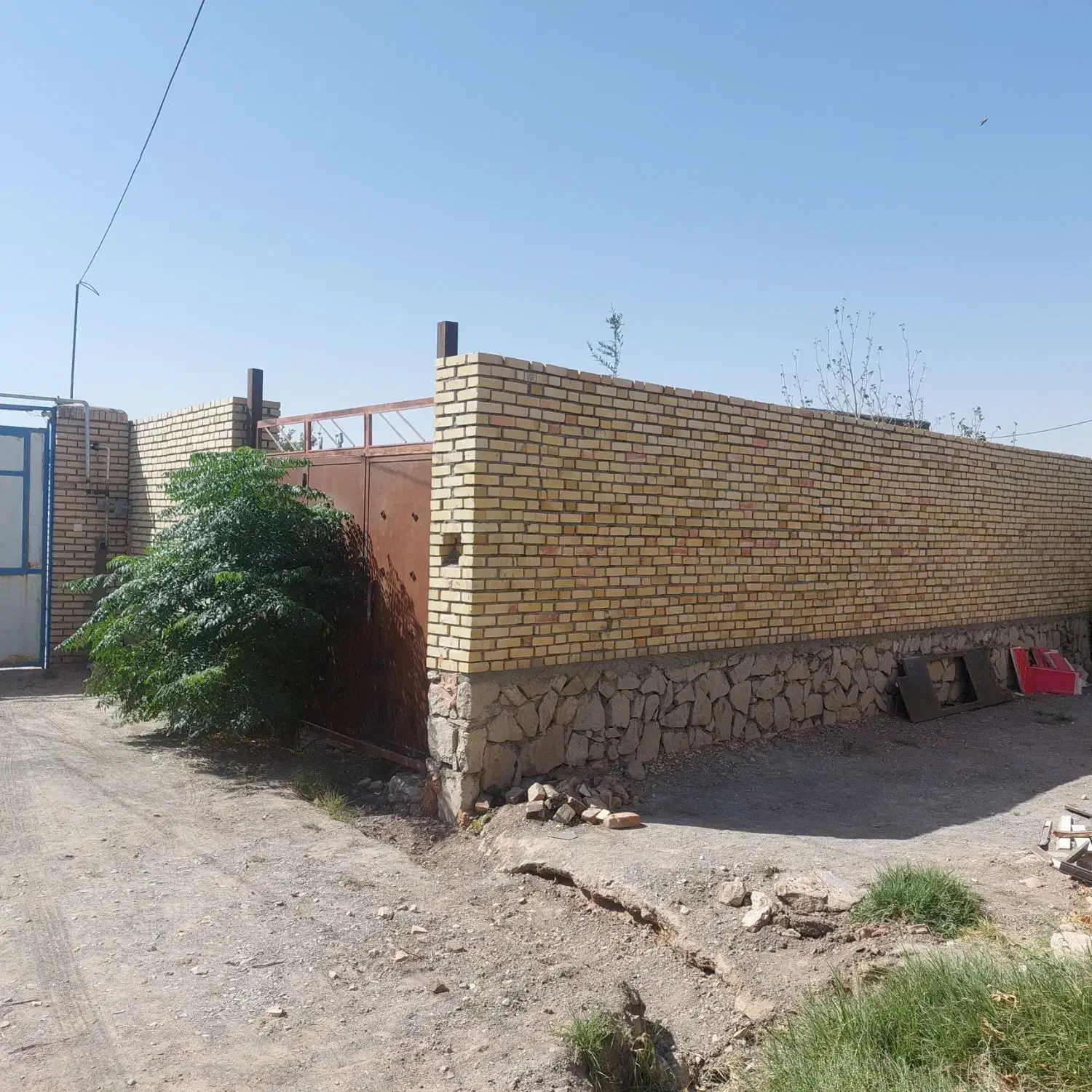 زمین ۲۲۰ متری خسروجرود معاوضه با خودرو|فروش زمین و ملک کلنگی|سبزوار, خسروجرد|دیوار