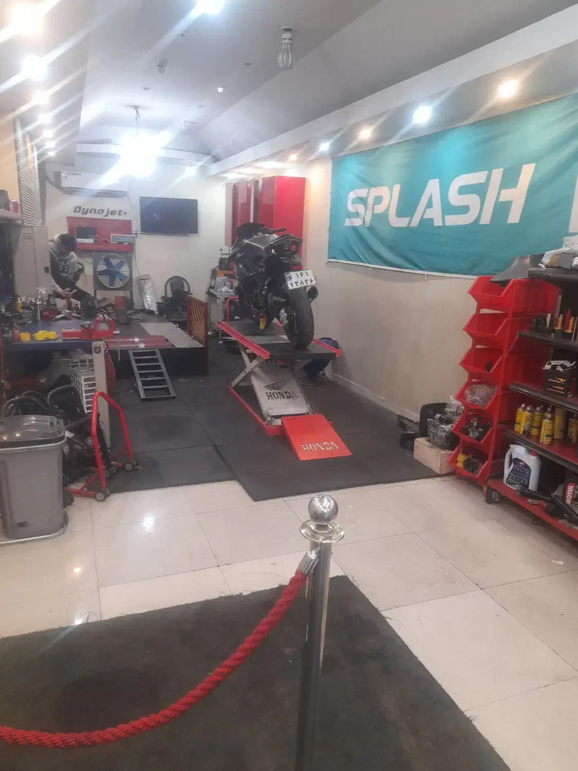 استخدام مکانیک تعمیرکار شاگرو موتورساز موتور سیکلت|استخدام صنعتی، فنی، مهندسی|تهران, جمالزاده|دیوار