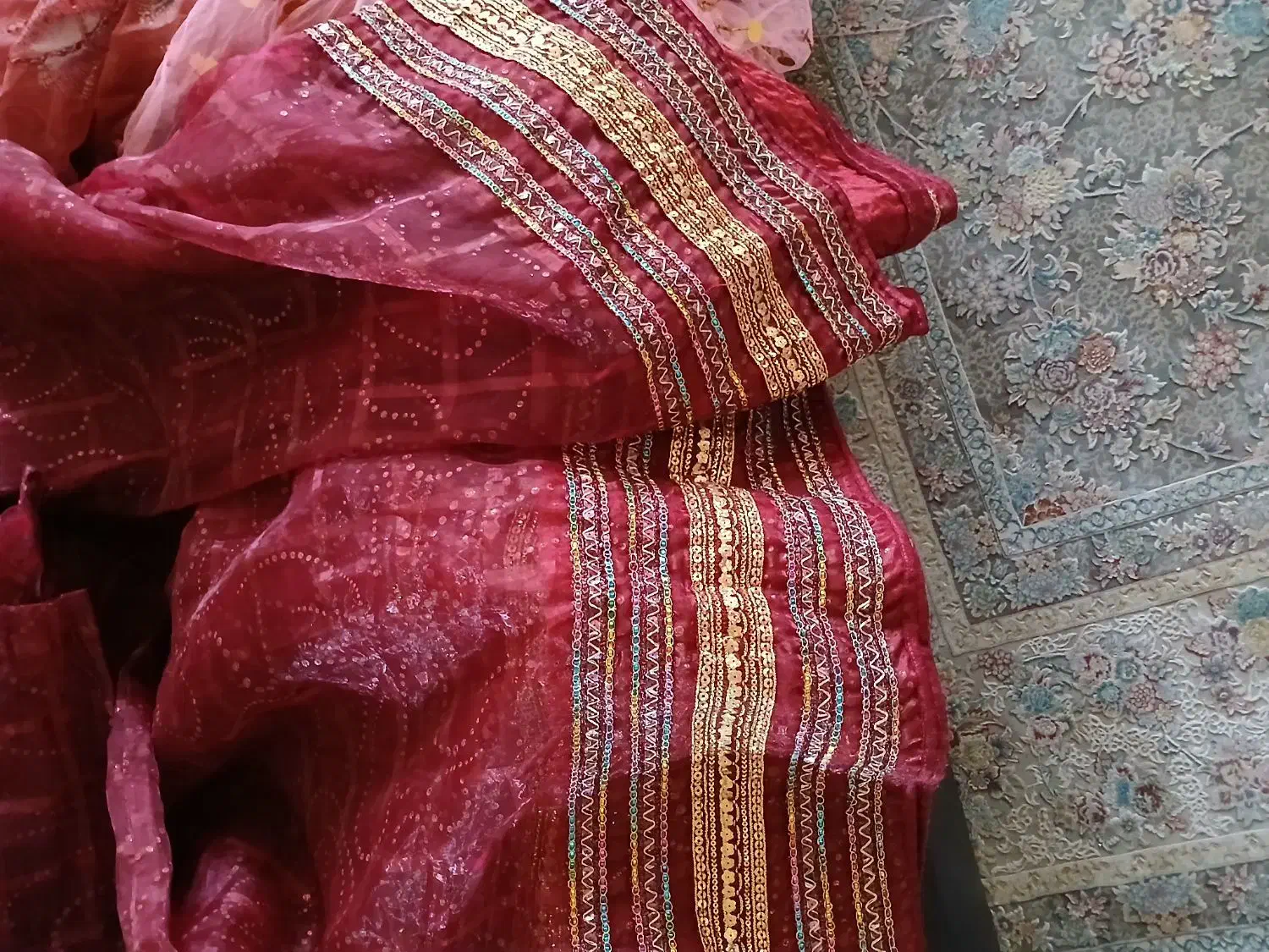 لباس محلی|لباس|فولادشهر, B5|دیوار