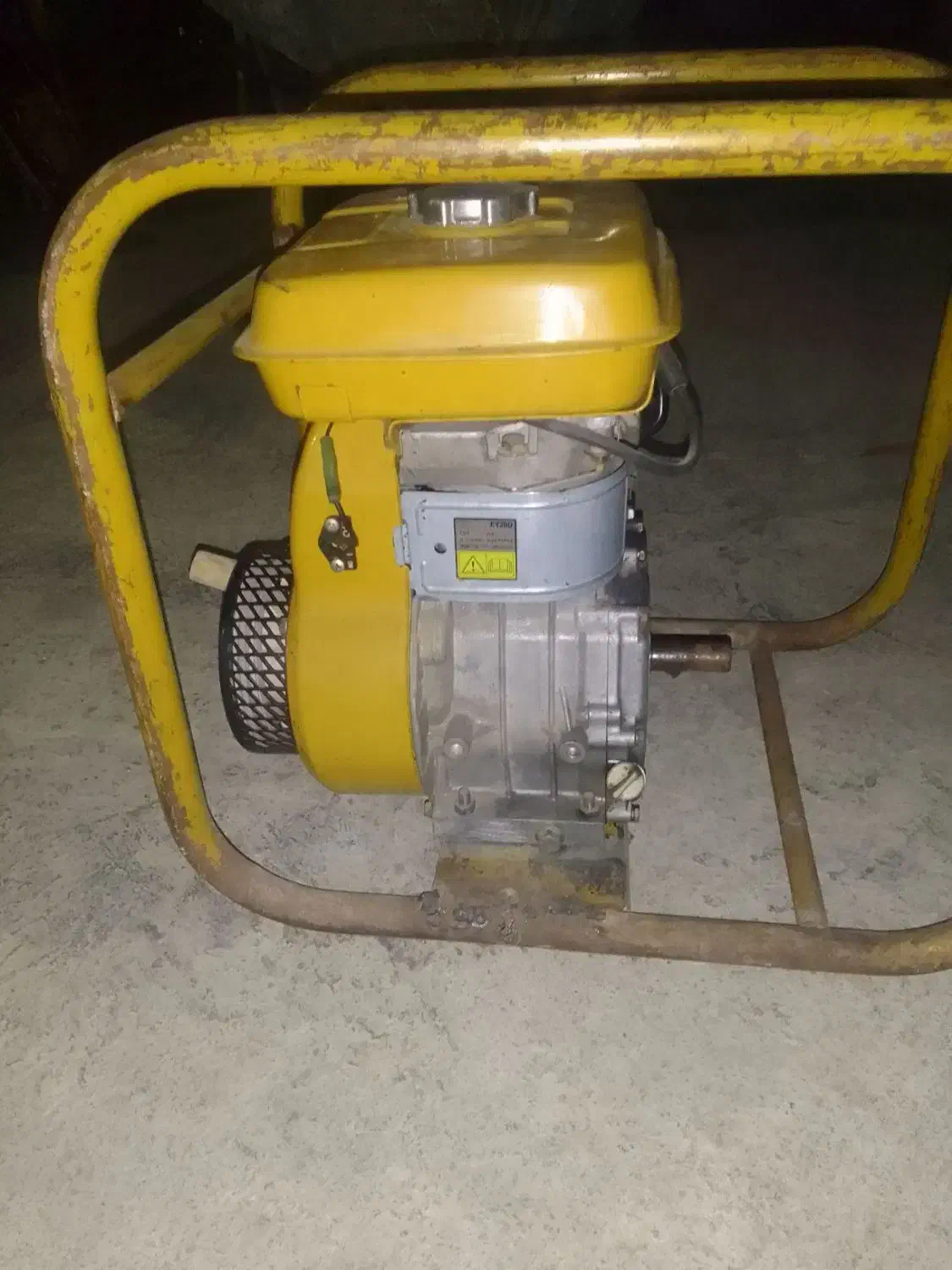 پمپ لجن کش(کفکش)بنزینی|ابزارآلات|کنگاور, |دیوار