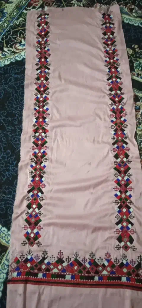 لباس فروشی|لباس|خاش, |دیوار