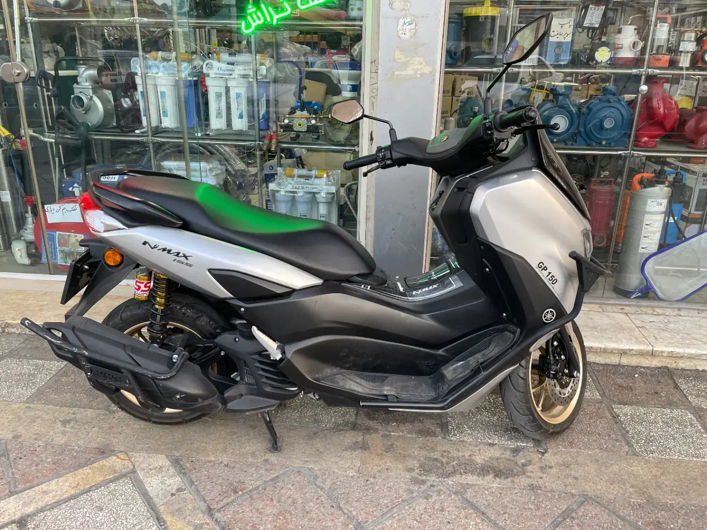 N max 1404|موتورسیکلت|شهریار, شهریار|دیوار