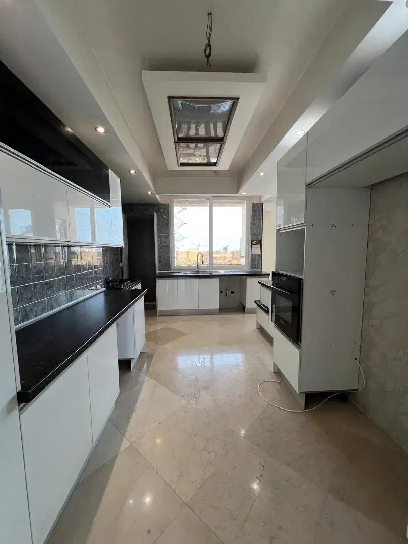 زعفرانیه / ۲۰۰ متر / ویو دره